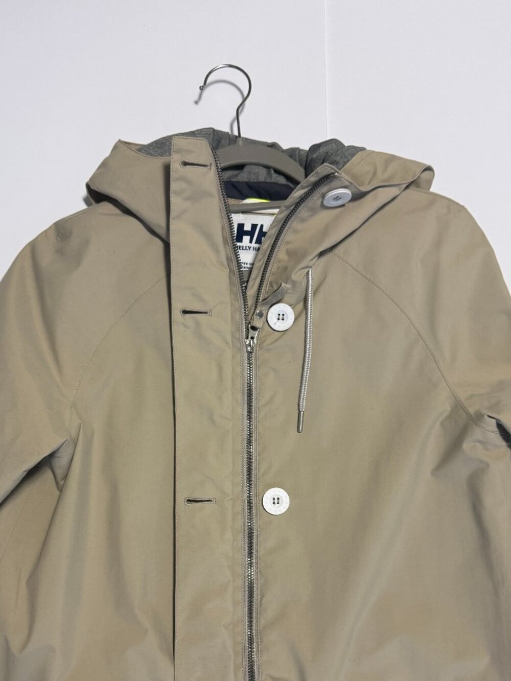 Helly Hansen Elements Women’s Medium Hooded Waterproof Rain Jacket Beige Helly T - Picture 3 of 13